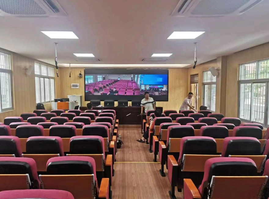 广东某学校---录播教室